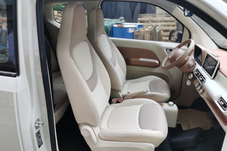 Used Wuling Hongguang MINIEV 2024 3rd Generation 215km Advanced Version
