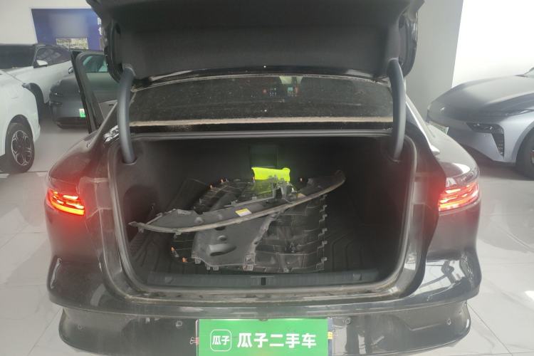 Used VOYAH PASSION 2024 PHEV Four-Wheel Drive Ultra-Long Range Flagship Model
