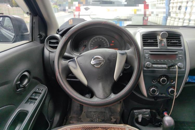 Used Nissan Sunny 2015 1.5XE Manual Comfort Edition Steering Wheel