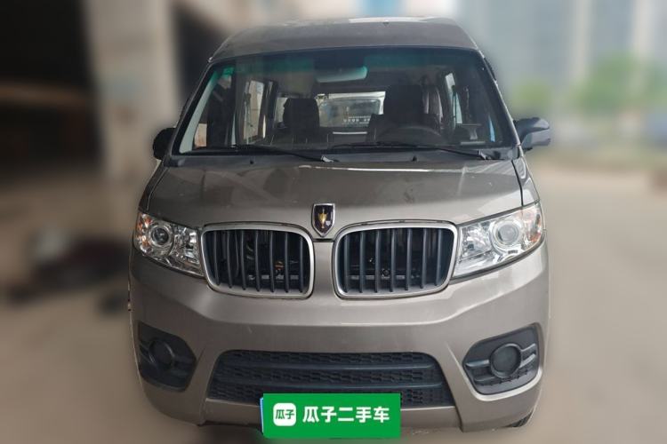 Used Jinbei New Hiace X30L 2021 1.5L Wealth Edition Bus Non-Air-Conditioned China VI Standard SWC15M Front