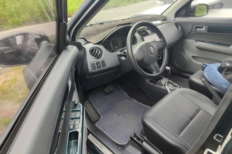 Used Suzuki Swift 2016 1.5L Automatic Fashionable Coolplay Edition Driver Seat