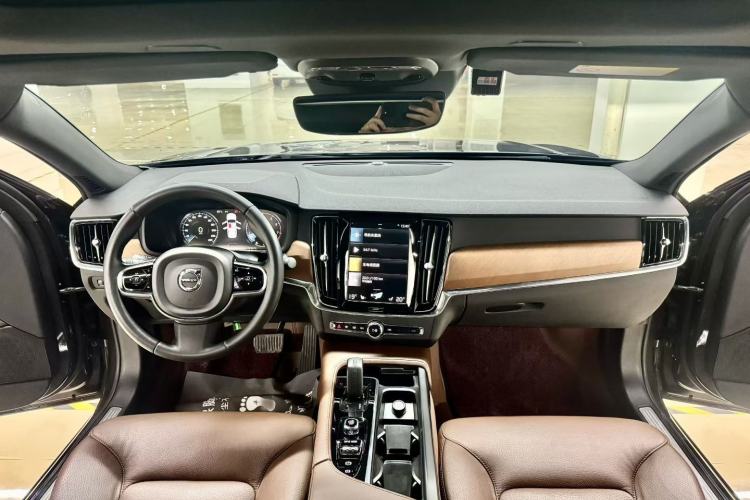 Used Volvo S90 2021 B5 Zhiyi Luxury Edition
