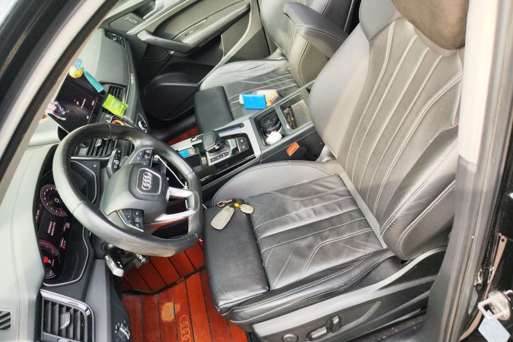 Used Audi Q5L 2022 40T Fashionable and Dynamic Model