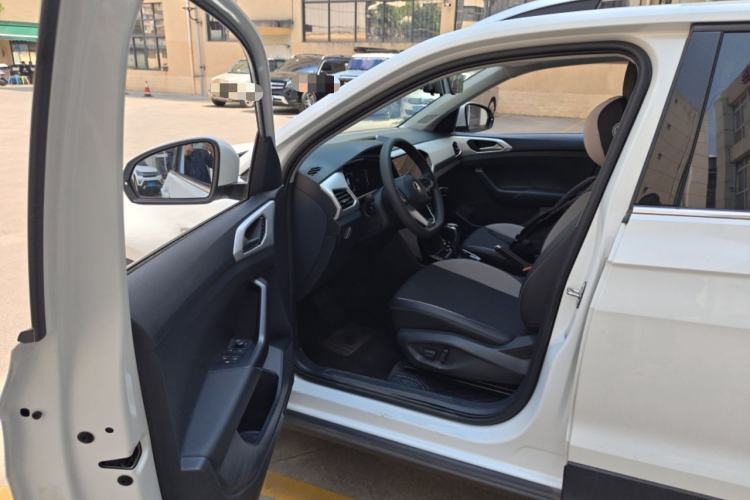 Used Volkswagen Tacqua 2021 1.5L Automatic Yue Zhi Lian Edition Driver Seat