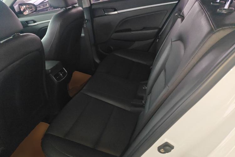Used Hyundai Elantra (6th Generation / Lingdong) 2020 1.5L CVT Smart & Stylish – Elite Version Left Rear Seat