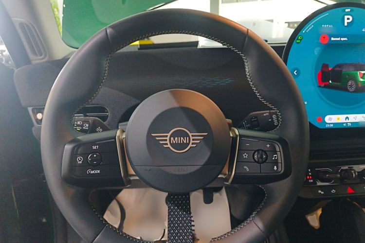 Used MINI Electric COOPER 2024 452km COOPER SE Artist
