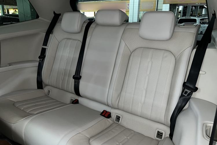 Used Volkswagen Viloran 2020 330TSI Luxury Edition