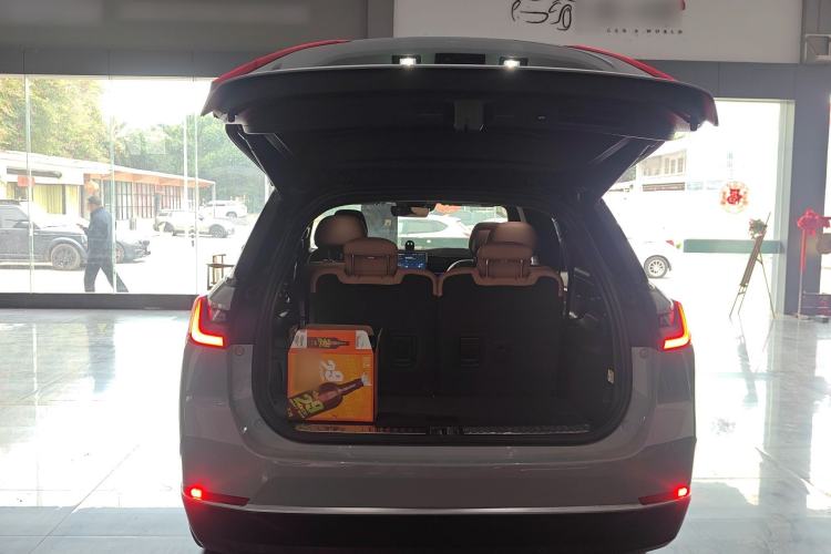 Used Nio ES8 2020 450 km Range 6-Seater Version