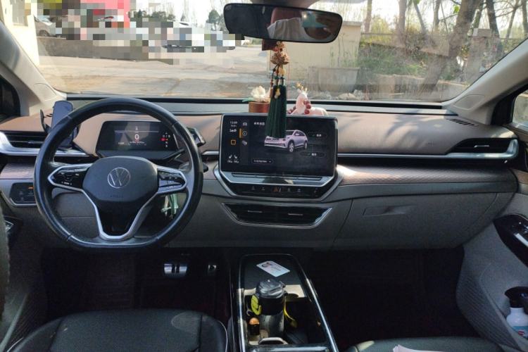 Used Volkswagen ID.6 X 2021 Pure Edition Center Console