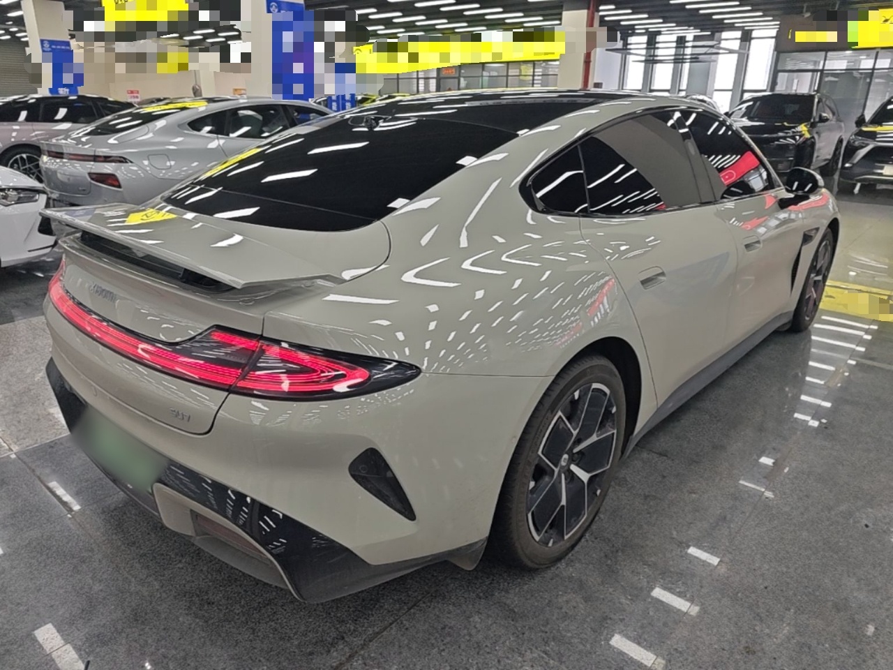 Xiaomi Auto SU7 2024 Rear-Drive Ultra-Long Range Advanced Pro-Level Intelligent Driving Version — снимка 6