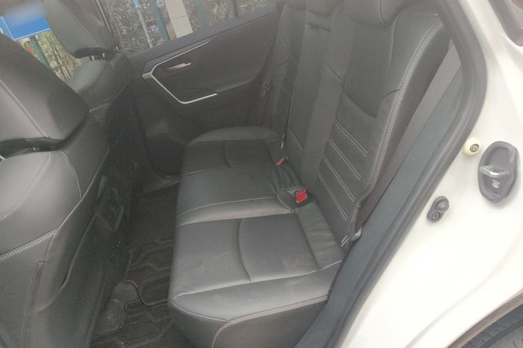 Used Toyota RAV4 2023 2.0L CVT Two-Wheel Drive Fashion Plus Edition