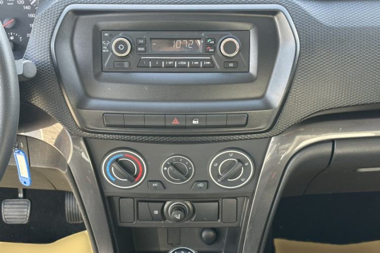 Used Great Wall Wingle 5 2023 "Dry Meal" Version 1.5T Gasoline Two-Wheel-Drive Advanced Large Double Interior 3