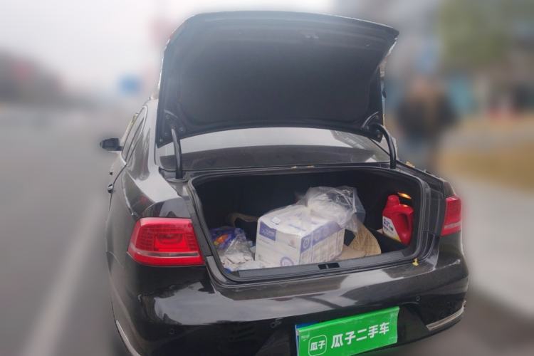 Used Volkswagen Magotan 2012 Revised 1.8TSI Luxury Version Trunk