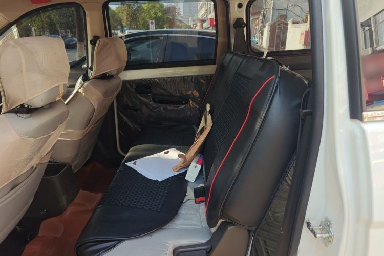 Used Wuling Hongguang 2019 1.5L S Basic Version China VI Standard LAR Left Rear Seat