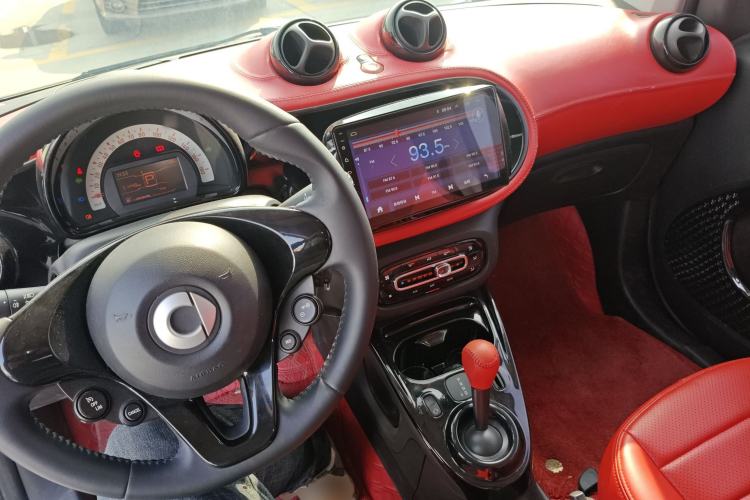 Used smart fortwo 2018 1.0L 52kW Hardtop Dynamic Version China V