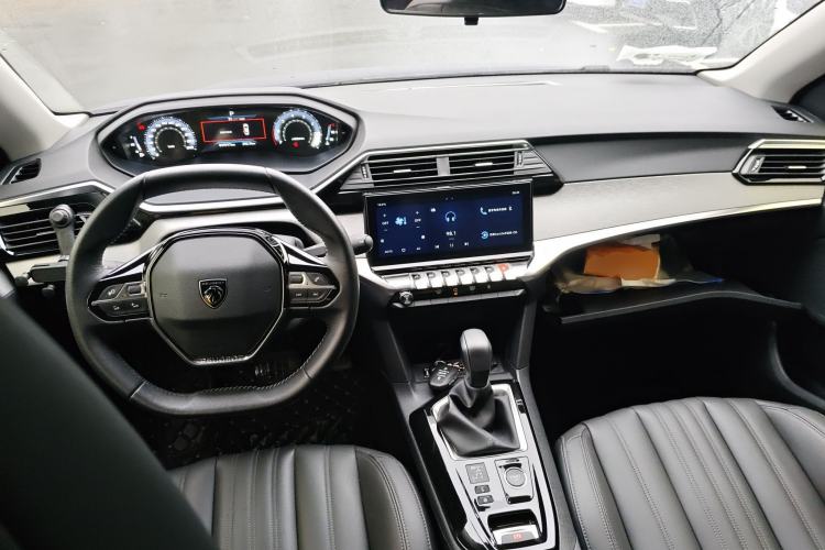 Used Peugeot 408 2022 1.6T Ambition Edition Center Console