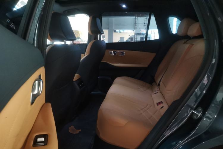 Used Geely Galaxy Xingjian 7 EM-i 2026 Model 135km Smart Navigation Version Left Rear Seat