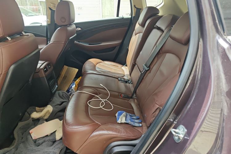 Used Buick Envision 2016 28T Four-Wheel Drive Luxury Model Left Rear Seat