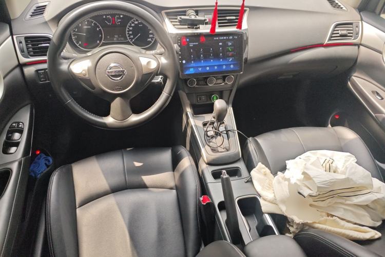 Used Nissan Sylphy 2022 Classic 1.6XE CVT Comfort Edition Center Console