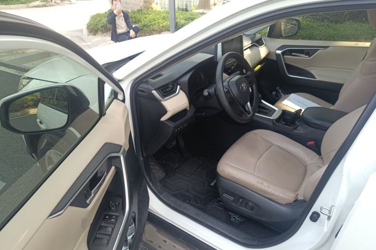 Used Toyota RAV4 2020 2.0L CVT Two-Wheel Drive Fashion Edition