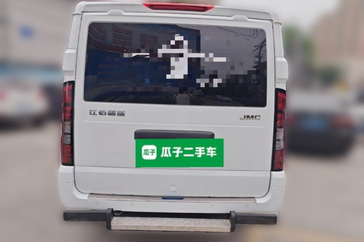 Used JMC Fushun 2023 2.0T Automatic Short-Wheelbase Low-Roof Commercial & Multi-Purpose Passenger Vehicle 6 Seats with Lift-Up Tailgate Rear