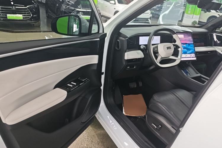 Used Geely Galaxy L7 2023 1.5T 115 km PLUS Driver Seat