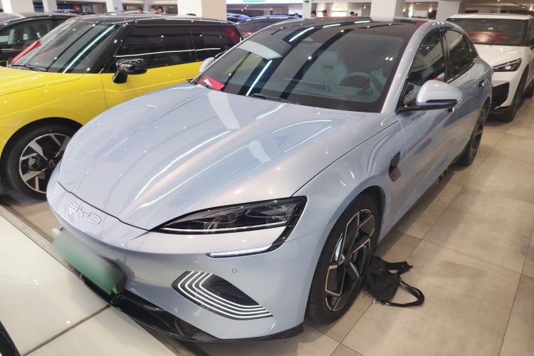 Used BYD Seal 2022 700 km Long-Range Rear-Wheel-Drive Version