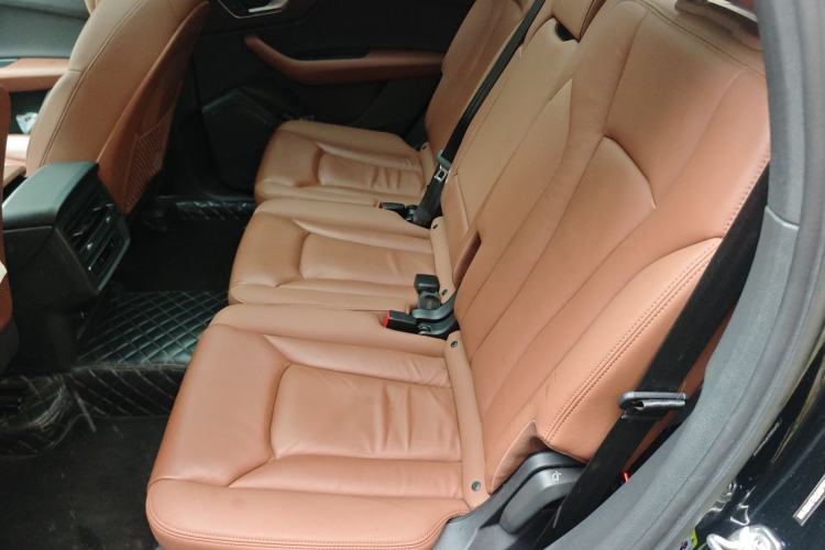 Used Audi Q7 2020 55 TFSI quattro S line sports model