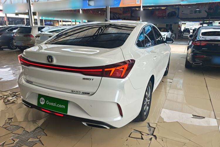 Used Changan Eado 2024 PLUS Blue Whale NE 1.4T GDI DCT High-Energy Edition