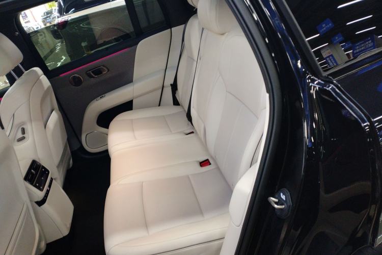 Used Li Auto i6 2025 Model Four-Wheel-Drive Standard Type Left Rear Seat