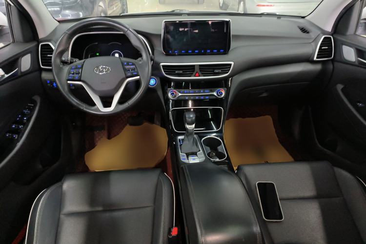 Used Hyundai Tucson 2019 280TGDi Dual-Clutch Two-Wheel Drive Fashion Edition China VI Standard
