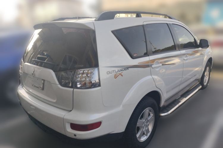 Used Mitsubishi Outlander 2012 Kicks 2.0 Sport Navigation Edition