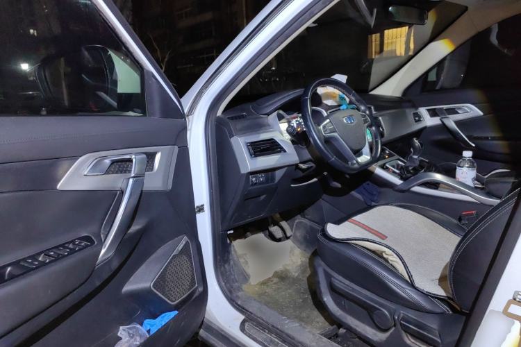 Used Geely Auto Emgrand X7 Sport 2016 2.0L Manual ZhiShang Version