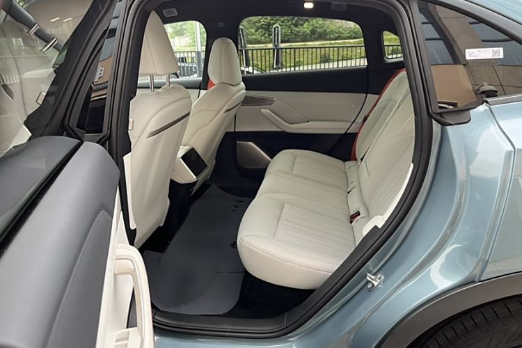 Used ONVO L60 2024 60 kWh Rear-Drive Version