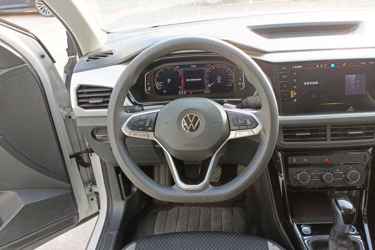 Used Volkswagen Tacqua 2023 200TSI DSG Joy-Connect Edition
