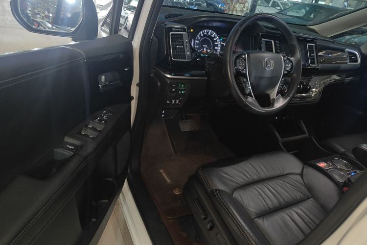 Used Honda Elysion 2019 2.0L Hybrid Luxury Edition
