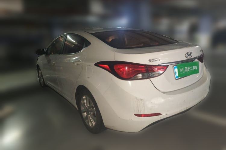 Used Hyundai Elantra (5th Generation / Langdong) 2016 1.6L Automatic Smart Version