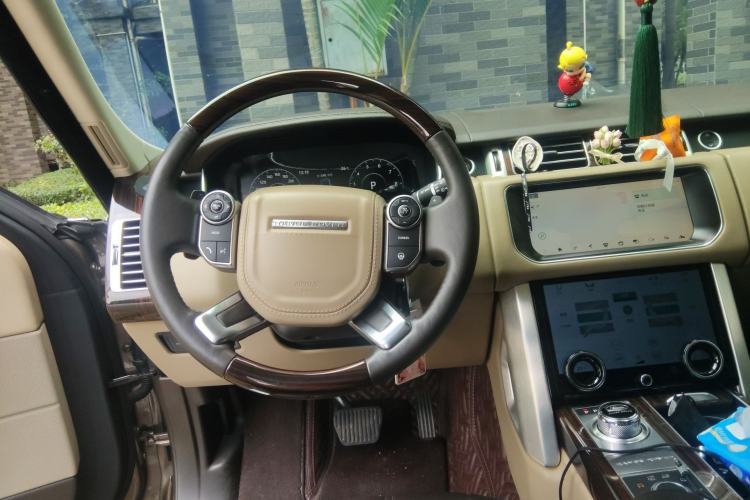 Used Land Rover Range 2016 3.0 SC V6 Vogue Steering Wheel