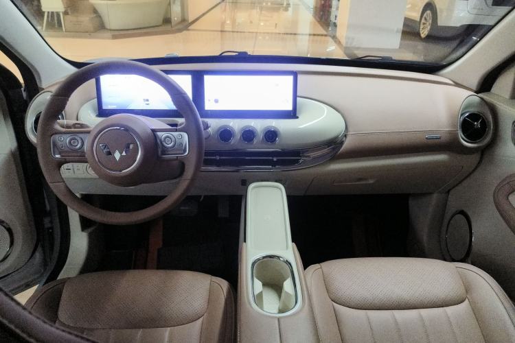 Used Wuling Bingo 2025 410 km Lingxi Deluxe Edition Center Console