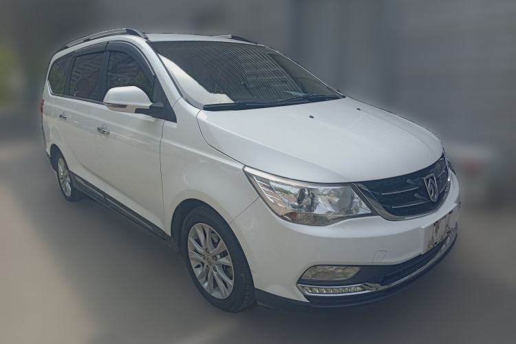 Used Baojun 730 2016 1.5L Manual Comfort Version 7 Seats China V Emission Standard Front Right 45 Deg