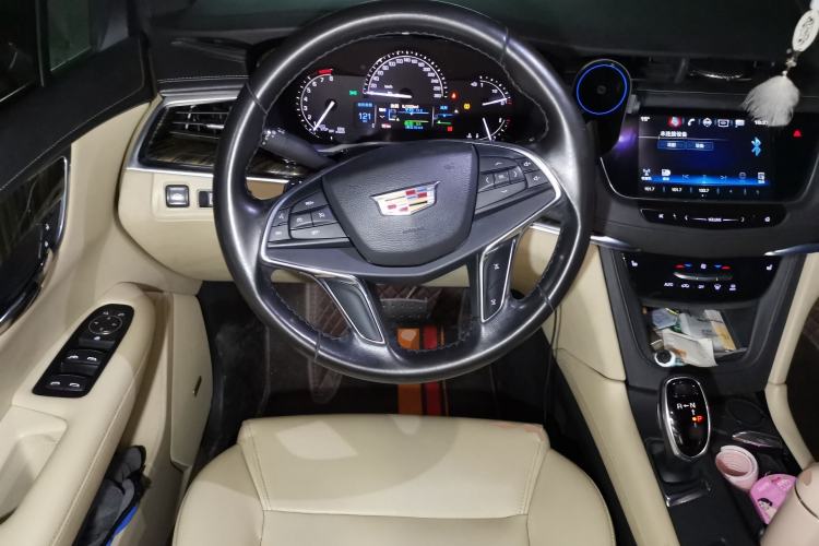 Used Cadillac XT5 2016 28T Four-Wheel Drive Tech Version
