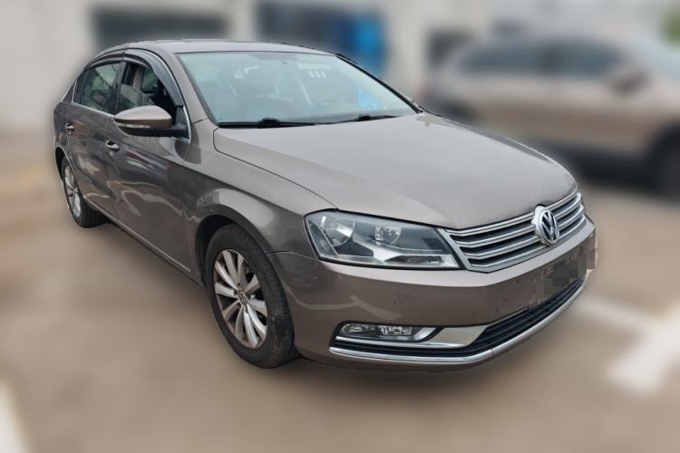 Used Volkswagen Magotan 2016 1.8TSI Smart Comfort Model Front Right 45 Deg