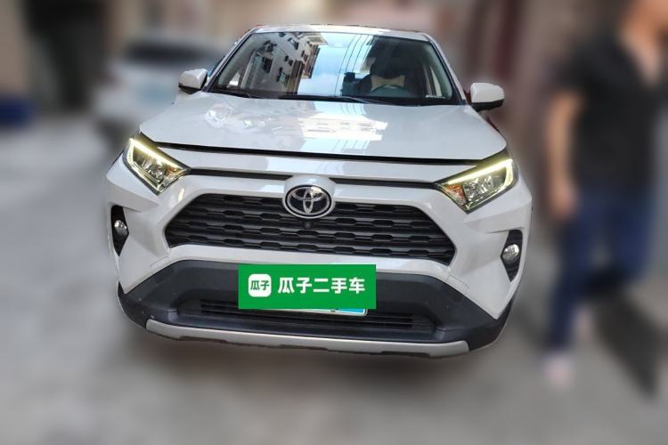 Used Toyota RAV4 2021 2.0L CVT Two-Wheel Drive Fashion Edition