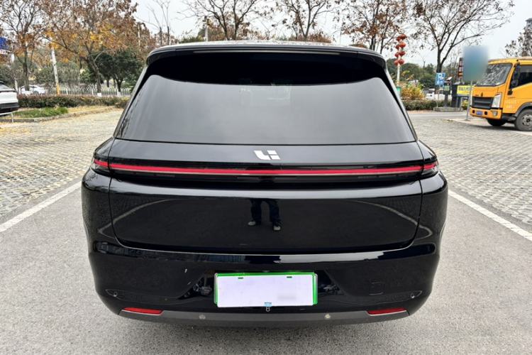 Used Li Auto L8 2023 Pro Model
