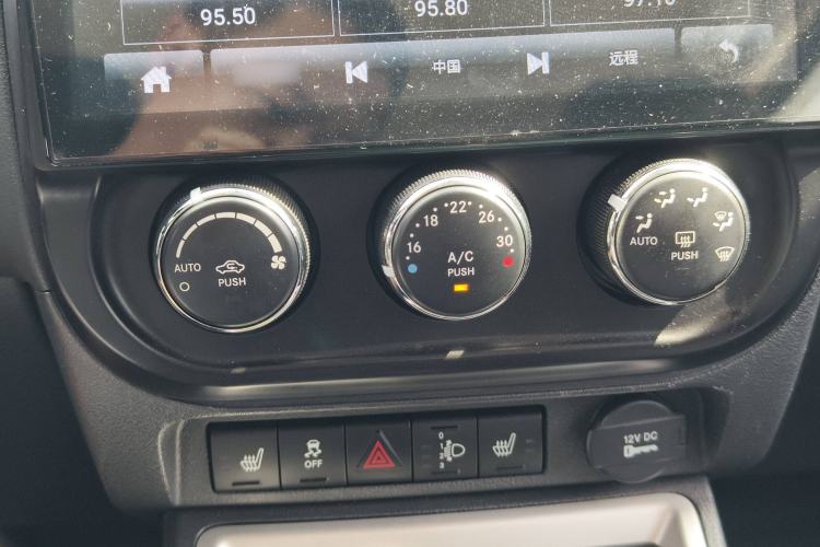 Used Jeep Compass 2014 2.4L four-wheel drive luxury version