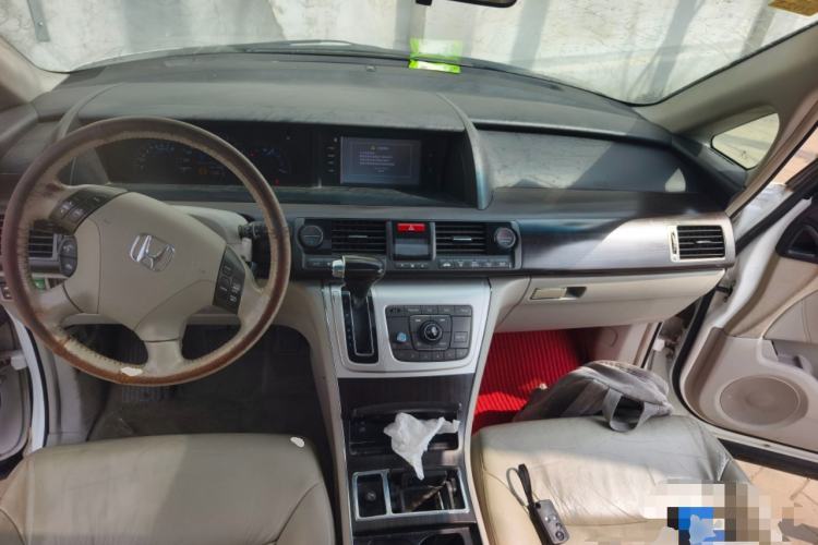 Used Honda Elysion 2015 2.4L VTi-S Prestige Edition Center Console