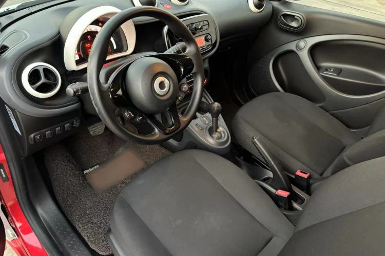 Used smart forfour 2016 1.0L 52 kW Dynamic Edition