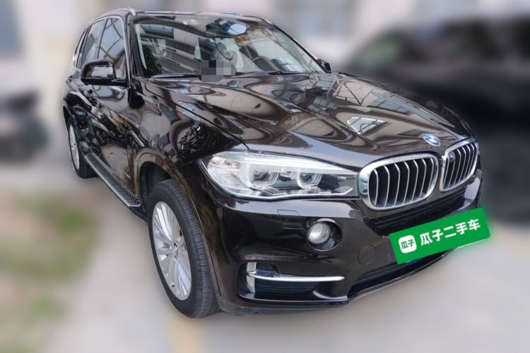 Used BMW X5 2017 xDrive28i Front Right 45 Deg