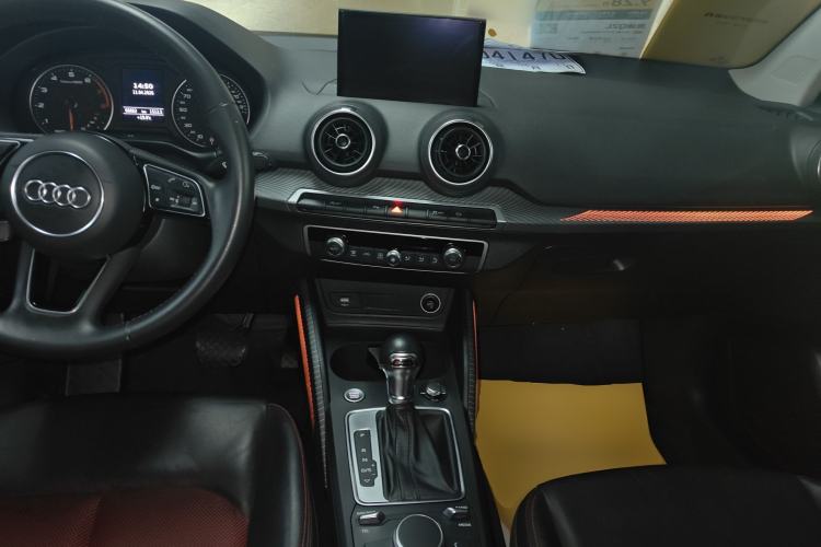 Used Audi Q2L 2021 35 TFSI Fashion Dynamic Model Center Console