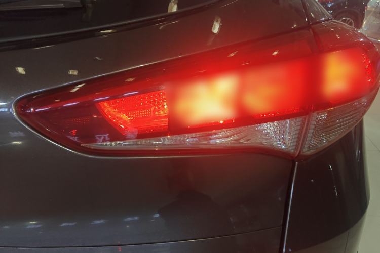 Used Hyundai Tucson 2018 1.6T Dual-Clutch Two-Wheel Drive 15th Anniversary Special Edition Right Rear Taillight